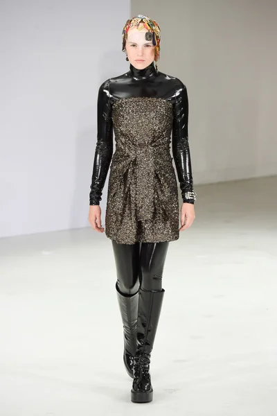 Look 17